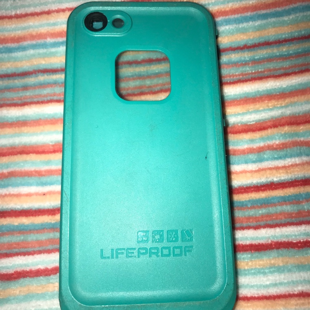 Iphone 5/5s lifeproof case